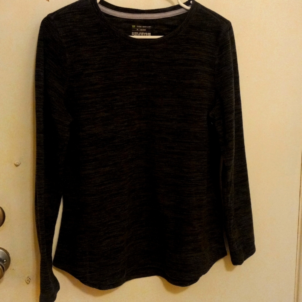 Activewear women's sweatshirt